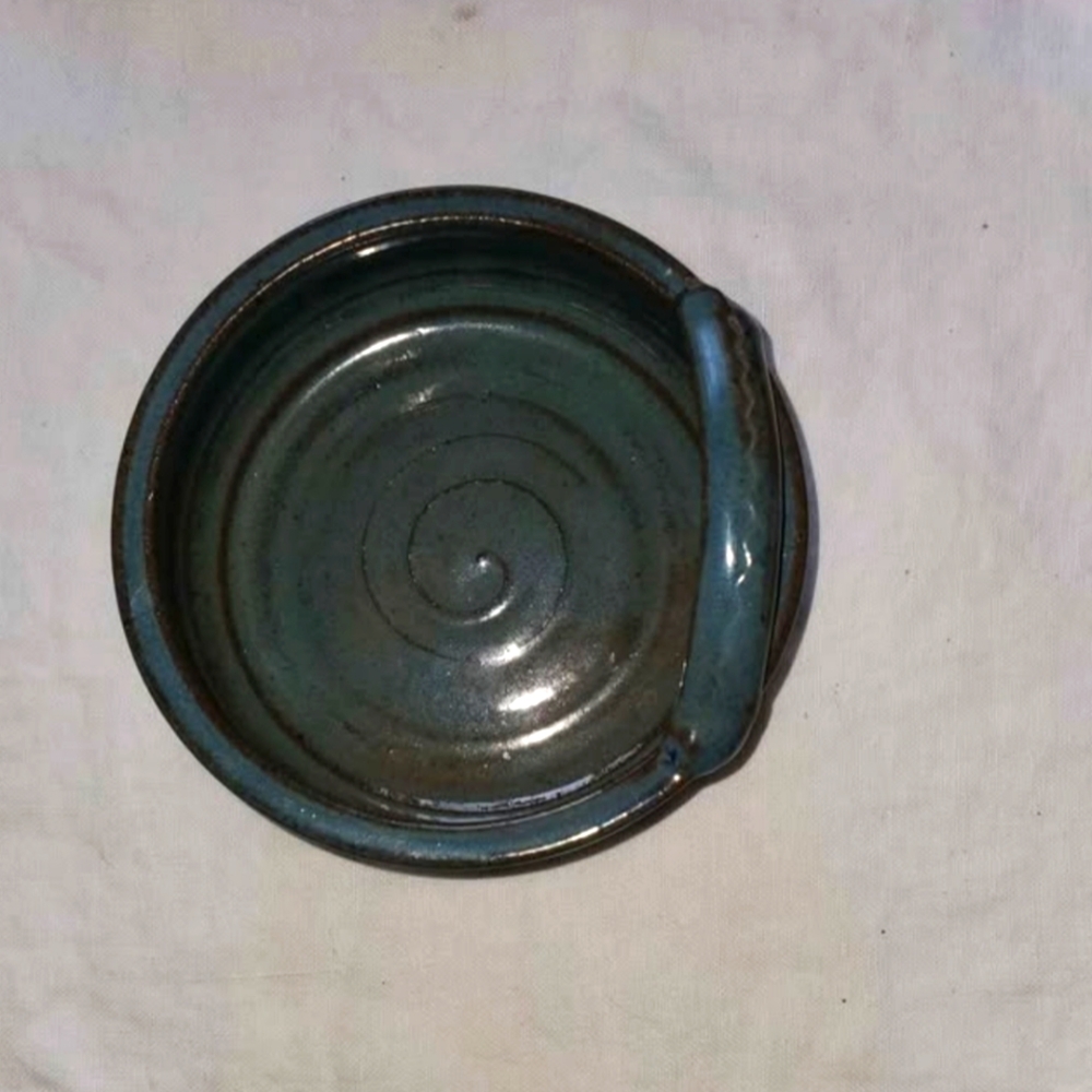 Handcrafted Ceramic Spiral Brie Baker - Blue and gold